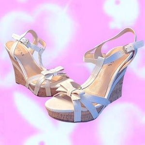 Y2K Vintage White Guess Bow Wedge Heels